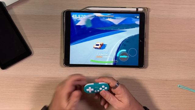 8Bitdo Zero 2 Controller Review - Ultra Portable Mini Bluetooth Controller смотреть онлайн