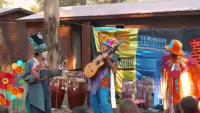 Marcelo Ortíz y los más locos del mundo en Kalén.wmv смотреть онлайн