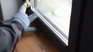 Замена стеклопакета в пластиковом окне с установкой штапиков