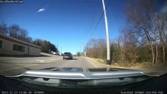 Someone Transformed A Jeep Liberty Into A TRANSFORMER! смотреть онлайн