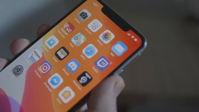 iPhone Xs Max B Roll смотреть онлайн