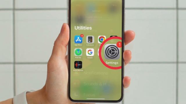 2 Ways to Hide Notifications on iPhone Lock Screen in iOS 16 🔥🔥 смотреть онлайн