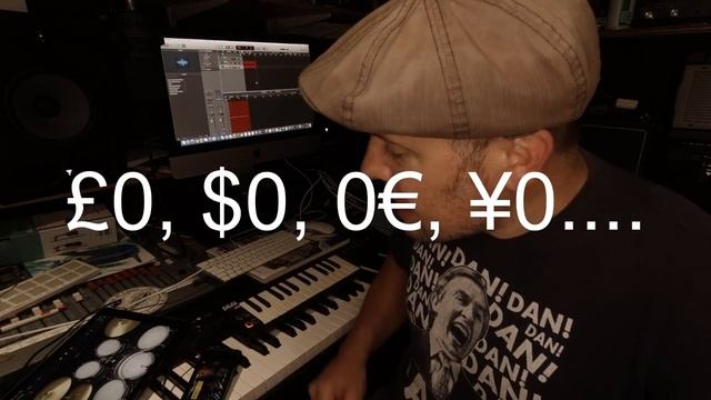 Playing iOS GarageBand Drums with a Keyboard смотреть онлайн