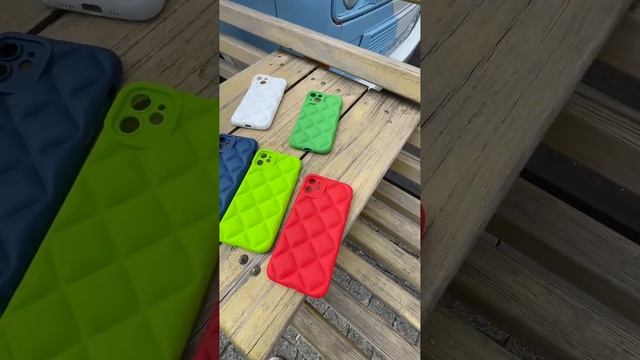 Новинка!!! Трендовая коллекция ярких чехлов на ваши IPhone смотреть онлайн