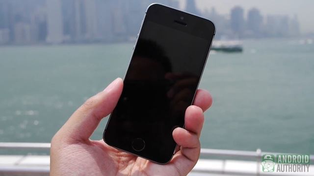 iPhone 5S and 5C Drop Test! смотреть онлайн