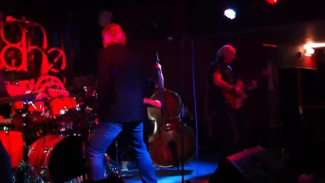 Jim Copley's Bad Apples - I Don't Need No Doctor смотреть онлайн