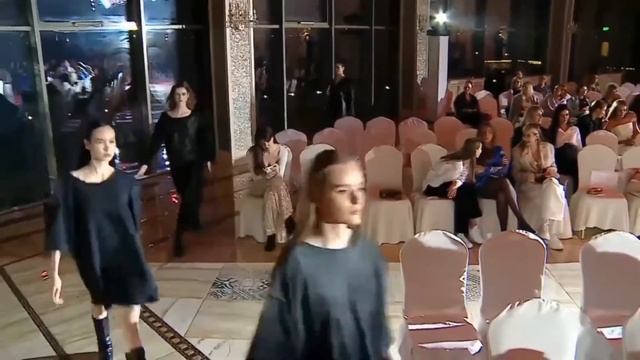 Бренд CABOCLO BAD: образ современной и уверенной в себе женщины смотреть онлайн