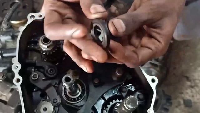Bajaj Discover 100 Full Engine Fitting| Discover 100t engine rebuild | discover engine fitting смотреть онлайн