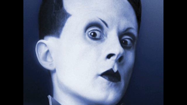 Klaus Nomi - The Cold Song Subtitulos al español. смотреть онлайн