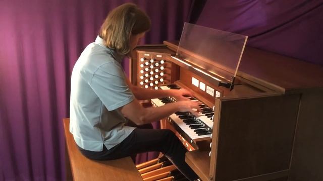 "Mjolnir" is an Original Pipe Organ Composition written and played by Jeffrey B. Hartmann. смотреть онлайн