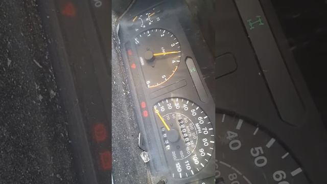 Isuzu trooper 3.1 engine running смотреть онлайн