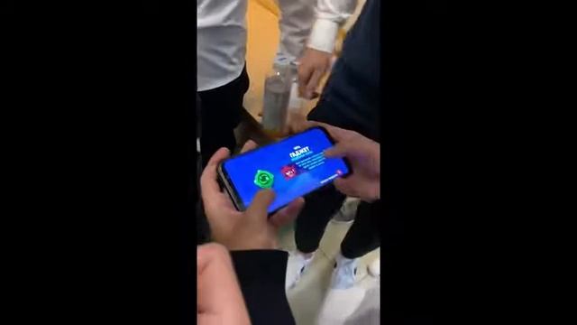 открытие сундуков в бравл старс реакция школьников бешенная смотреть онлайн