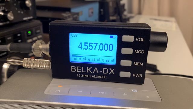 4557 kHz question solved: 'P' letter beacon from Kaliningrad and 'D' letter from Sevastopol. смотреть онлайн