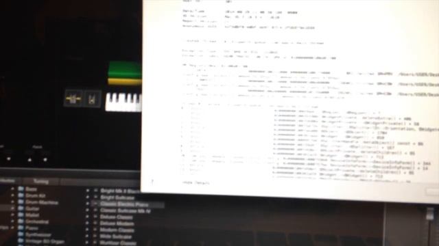 iPad Air + Nave + iConnectMIDI4+ Mainstage 3 Bass Station 2 смотреть онлайн