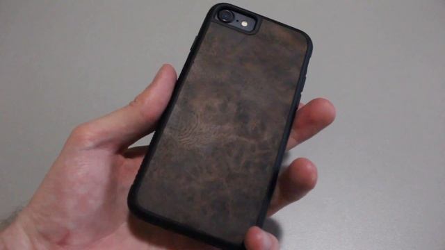 Carved iPhone Case Review (Wooden Phone Case & Screen Protector) смотреть онлайн