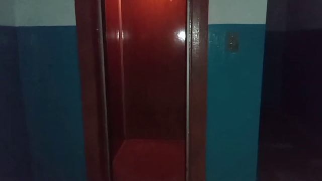 1-467Д! Лифт КМЗ 90-х годов г/п 400 кг V-1 м/с. (225) смотреть онлайн