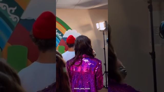 Нежданчик пришел #элвингрей смотреть онлайн