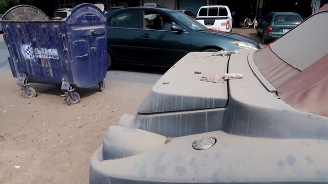 Abandoned Lamborghini Gallardo In Dubai смотреть онлайн