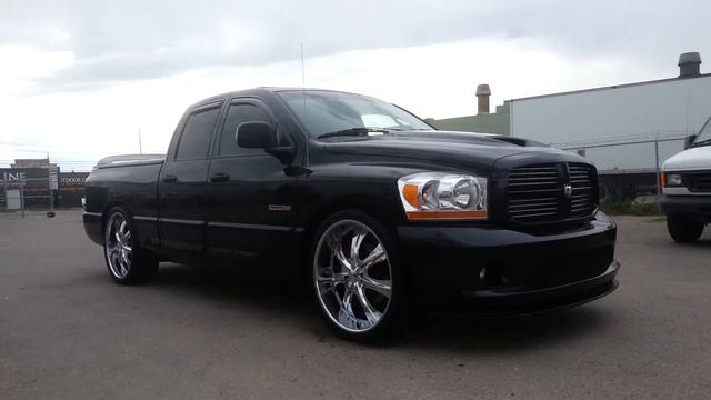 Dodge Ram SRT10 on 26" Rims смотреть онлайн