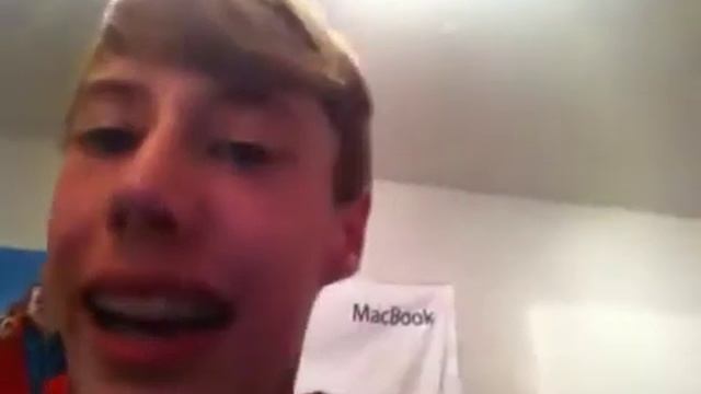 Magic Trackpad BATTERIE LEER?! - So ein Scheiß смотреть онлайн