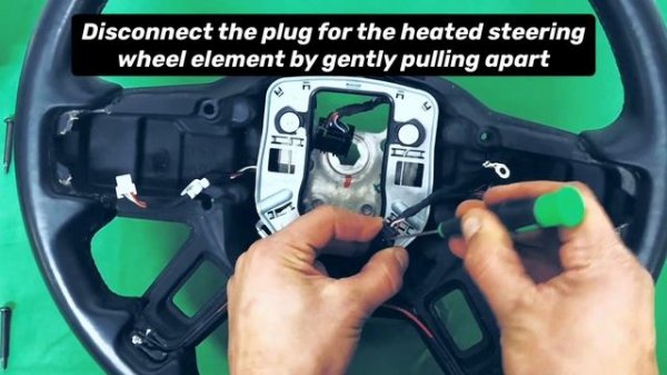 Land Rover Defender L663 Steering Wheel Removal & Replacement Steering Wheel Trim Fitting - 4x4HQ