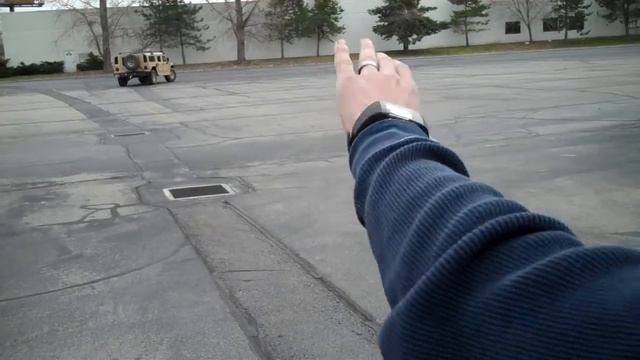 Gesture Based Driving - Hummer H1 and a Pronto4 смотреть онлайн