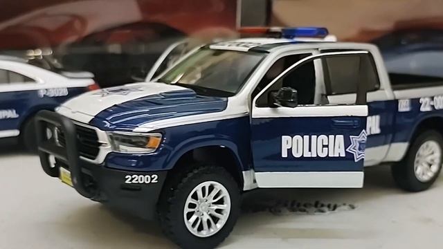 Policia Municipal Tijuana Dodge Ram 1500 2019 escala 1:24 / shebsytoys смотреть онлайн