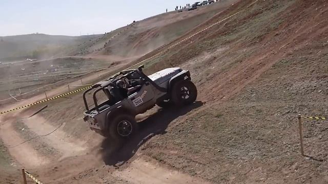 Jeep Sprint Offroad Race (Wrangler, Grand Cherokee, Cherokee, Toyota, Pajero, Suzuki) part 1 смотреть онлайн