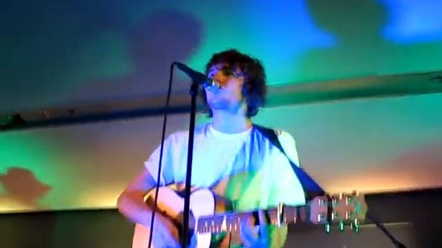 The Kooks - Sway @ Apple Store, London (3 of 10) смотреть онлайн