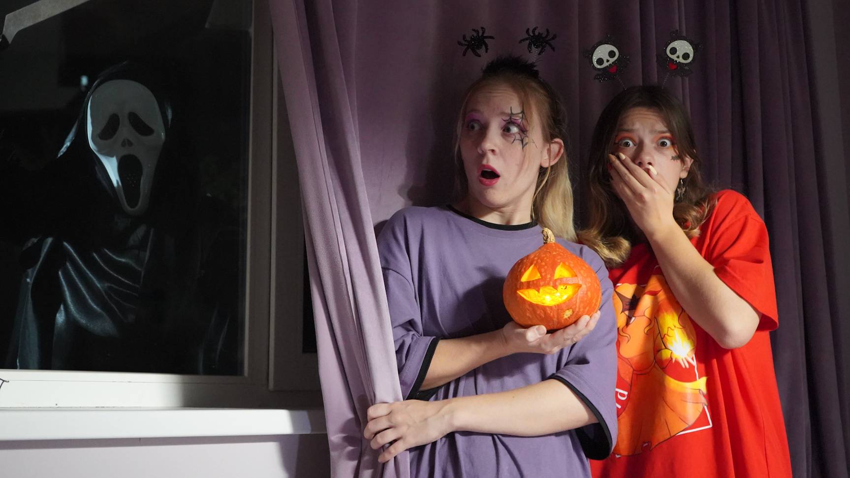 ПЕРЕПИСКА С КРИКОМ НА ХЭЛЛОУИН! смотреть онлайн