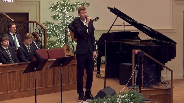 "Мир воспевает в яслях честь"...12/24/2023 смотреть онлайн