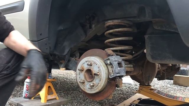 Lifted Jeep liberty rear shocks replacement смотреть онлайн