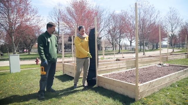 PETITTI Vegetable Gardening in Raised Beds | Part 4: Protecting from Deer & Animals смотреть онлайн