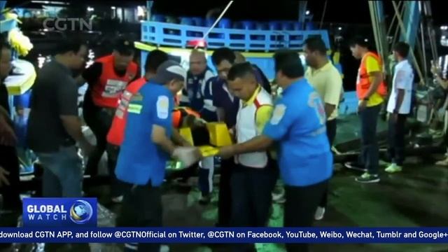 Chinese passenger talks about Phuket storm смотреть онлайн