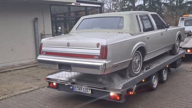 My 1988 Lincoln Town Car is delivered at the parking lot смотреть онлайн