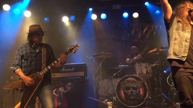 Phil Campbell And The Bastard Sons - Intro/Big Mouth Live Nuremberg Hirsch 03.12.2018 смотреть онлайн