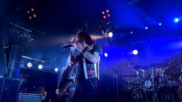 Hammerfall - (We make) Sweden rock (live KB Malmö 2023-04-20) смотреть онлайн