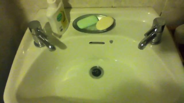 MP3 Player water test смотреть онлайн