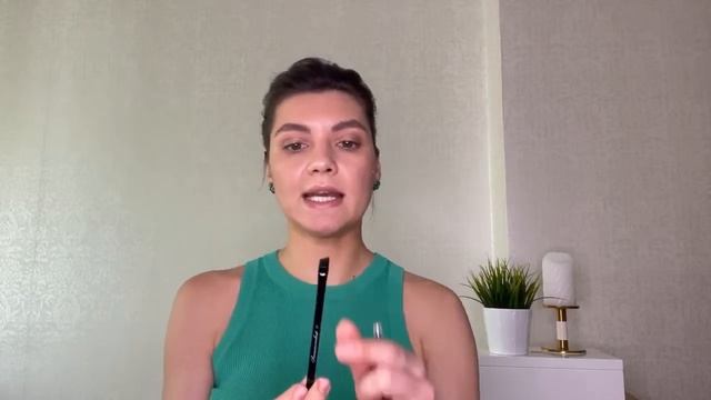 Шаг 1. Подготовка лица, используем праймер, рисуем стрелку смотреть онлайн