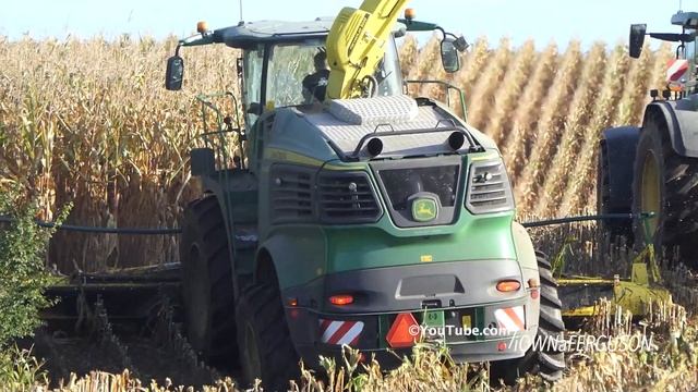 John Deere 9900i Vs John Deere 9800i Chopping Corn | BIG Forage Harvesters | Maisernte 2022