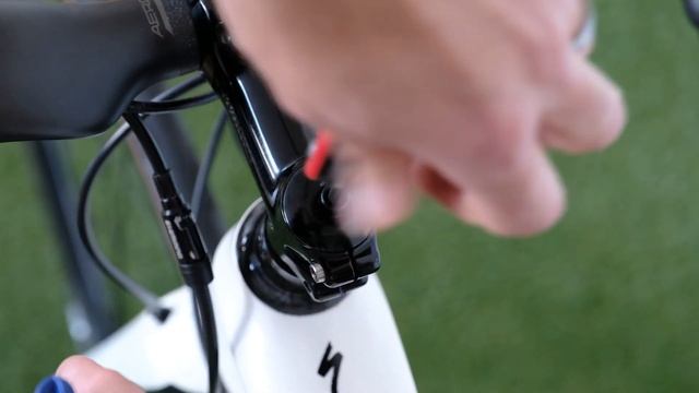 Velo 2 Stem Cap Mount - Walkthrough & installation guide смотреть онлайн