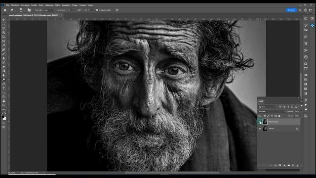 Stupendo ritratto in Bianco Nero - Tutorial Completo смотреть онлайн