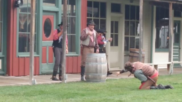 High Noon Gunfight-Dodge City KS смотреть онлайн