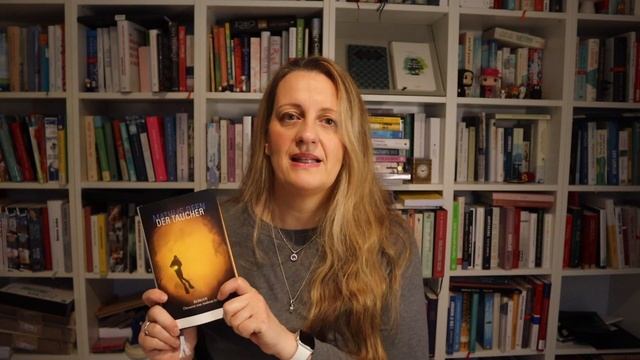 5 Genres In 10 Minutes - Book Tips!