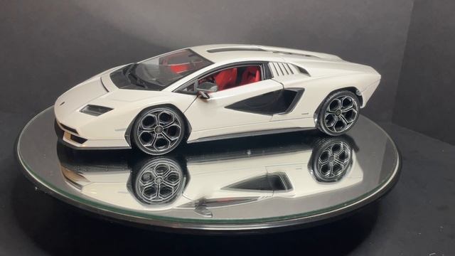 1:18 Maisto Lamborghini Countach LPI 800-4 Unboxing And Review!