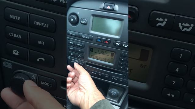 *WATCH* Jaguar X Type changing the Time / Clock settings using the stereo buttons смотреть онлайн