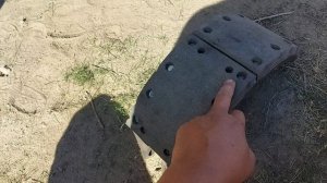 Устанавливаем накладки от иномарки, меняем тормозные накладки на телеге Камаз на 65117