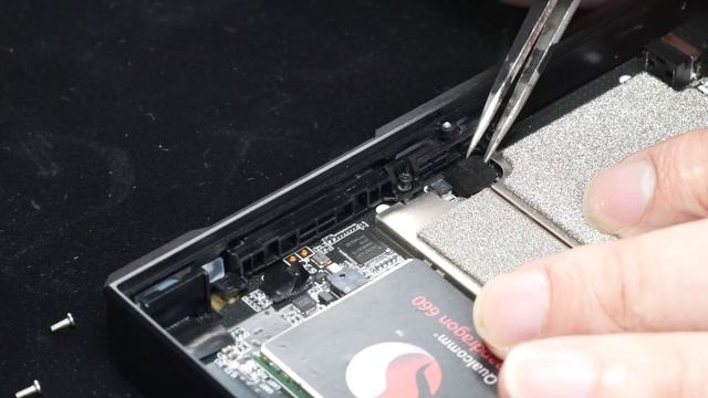 How is the internal structure of the FiiO M11 Plus LTD? Let's figure it out through this video! смотреть онлайн