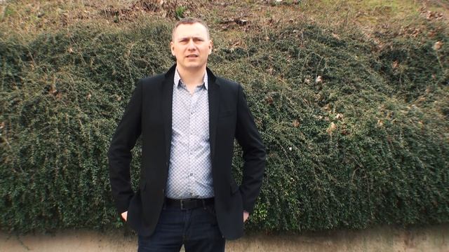 Zákon udávající tempo technologických inovací slaví 50. výročí смотреть онлайн