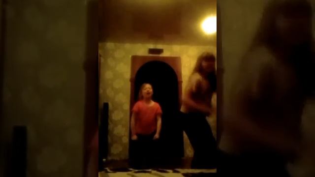 Танец под песню уходи дверь закрой смотреть онлайн